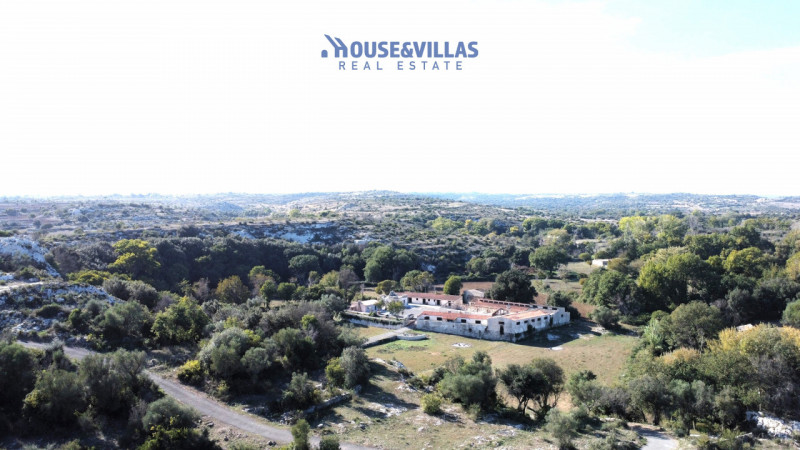 Villa in vendita di 1700 mq a Noto Image 8