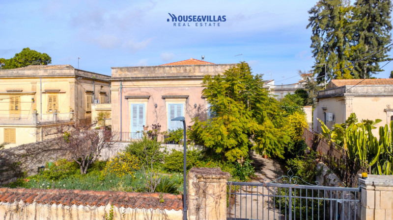 Villa in vendita di 160 mq a Noto Thumbnail