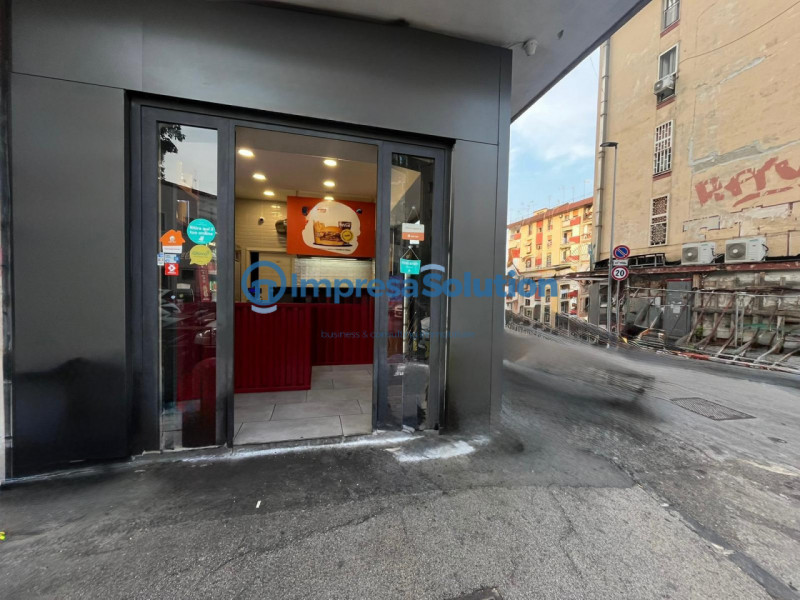 Attivita commerciale in vendita di 29 mq a Napoli Image 6