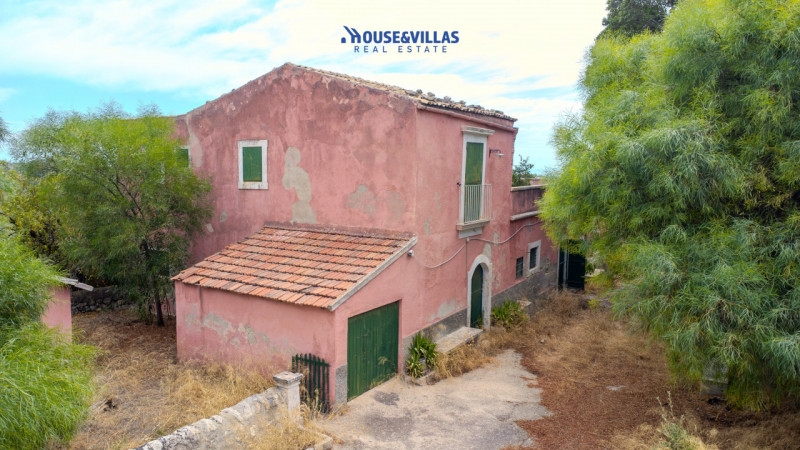 Villa in vendita di 456 mq a Noto Image 4