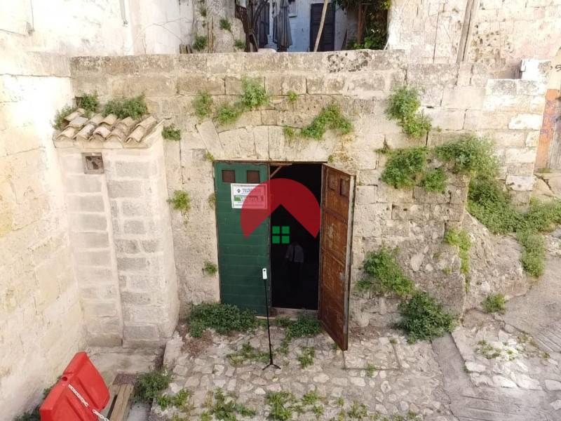 Attivita commerciale in vendita di 120 mq a Matera Thumbnail