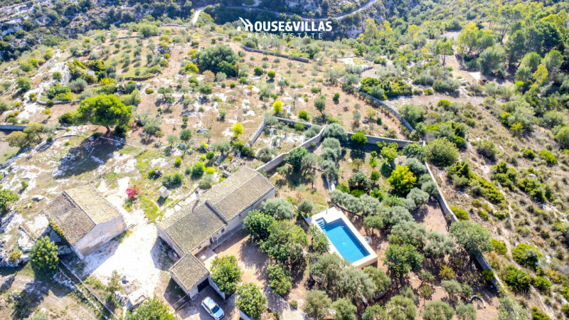 Villa in vendita di 400 mq a Noto Image 2