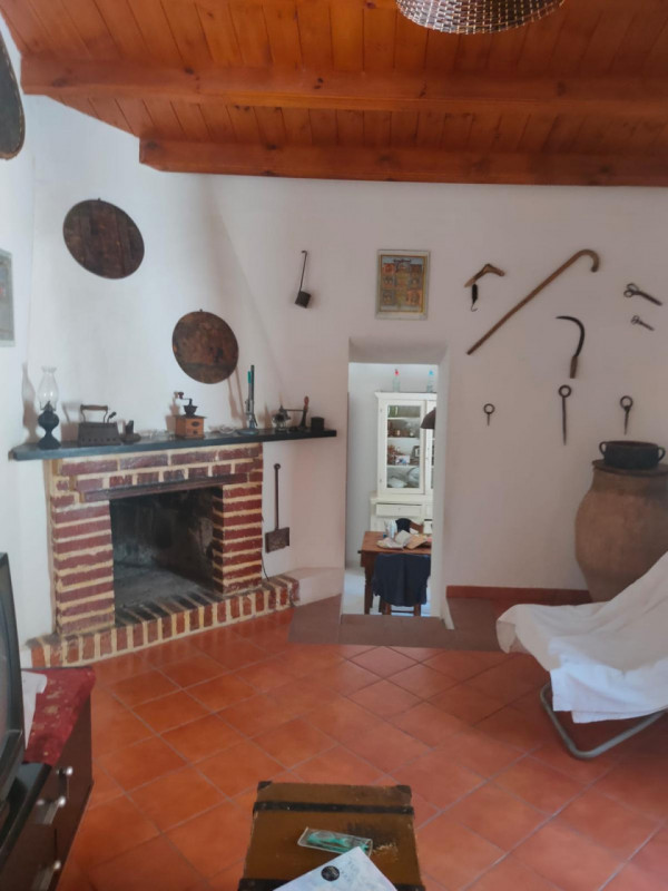 Casa singola in vendita di 215 mq a Barcellona Pozzo di Gotto Image 4