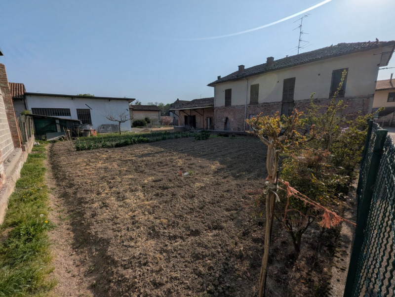Casa singola in vendita di 300 mq a Occimiano Image 8