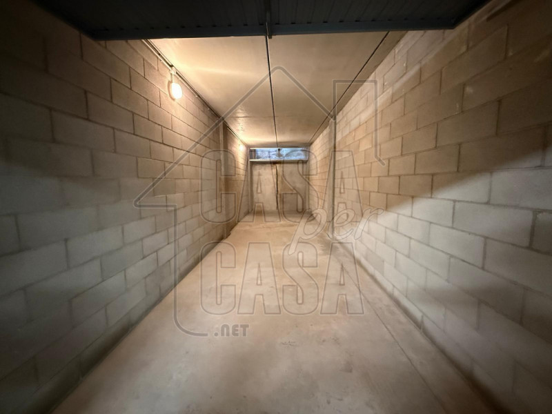 Garage in vendita di 27 mq a Padova Thumbnail
