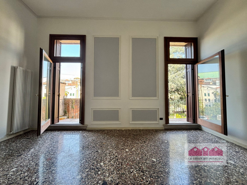Appartamento in affitto di 120 mq a Vicenza Image 6