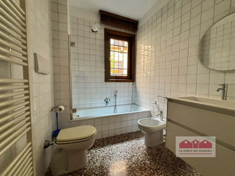 Appartamento in affitto di 120 mq a Vicenza Image 10