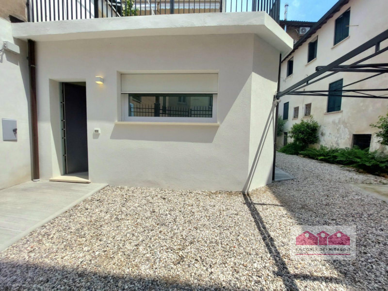 Appartamento in affitto di 90 mq a Vicenza Image 8