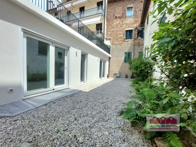 Appartamento in affitto di 90 mq a Vicenza Image 2