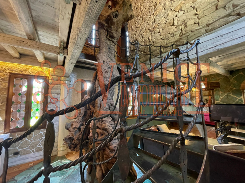 Casa singola in vendita di 275 mq Image 3