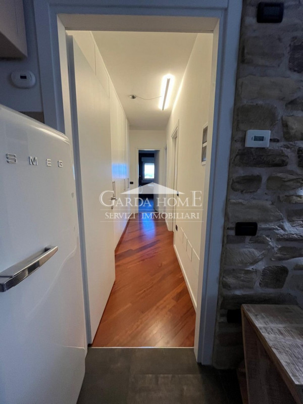 Appartamento in affitto di 116 mq a Sirmione Image 10