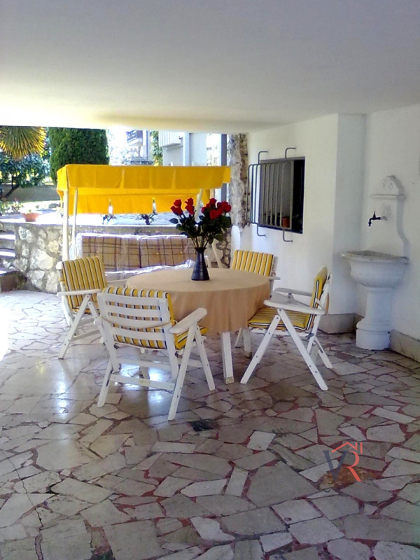 Villa in vendita di 402 mq Image 3