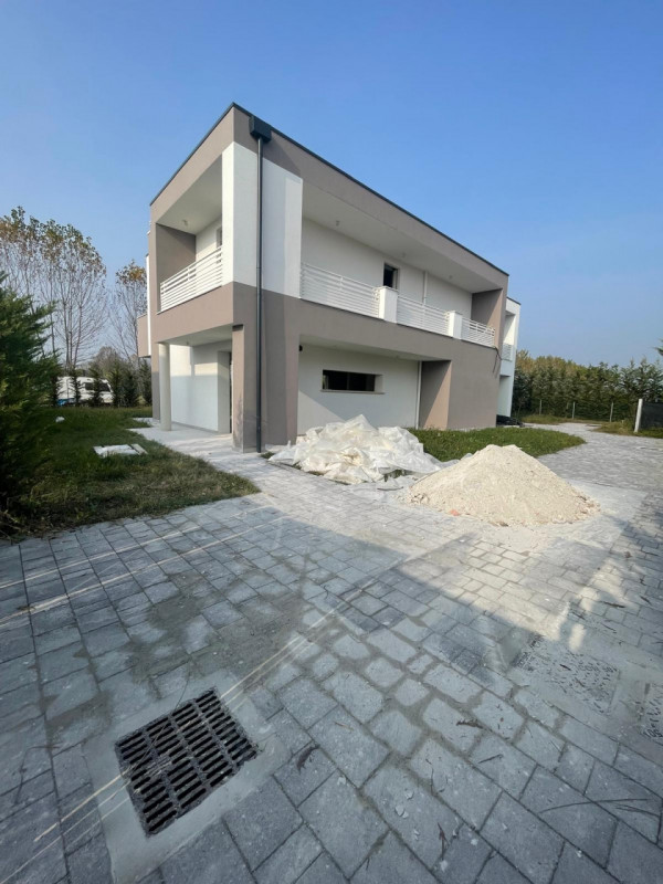 Casa singola in vendita di 250 mq Image 7