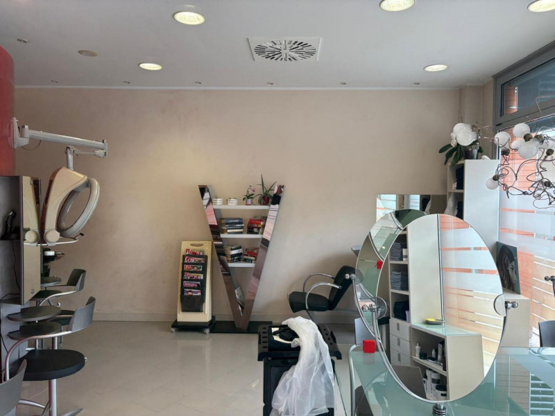 Negozio in vendita di 85 mq Image 4