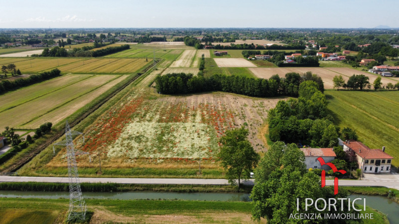 Terreno in vendita di 21100 mq Image 4