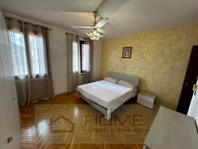 Bifamiliare in affitto di 200 mq Image 7