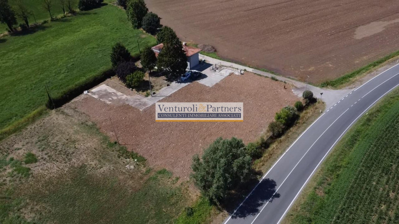 Terreno in vendita di 1100 mq Image 4