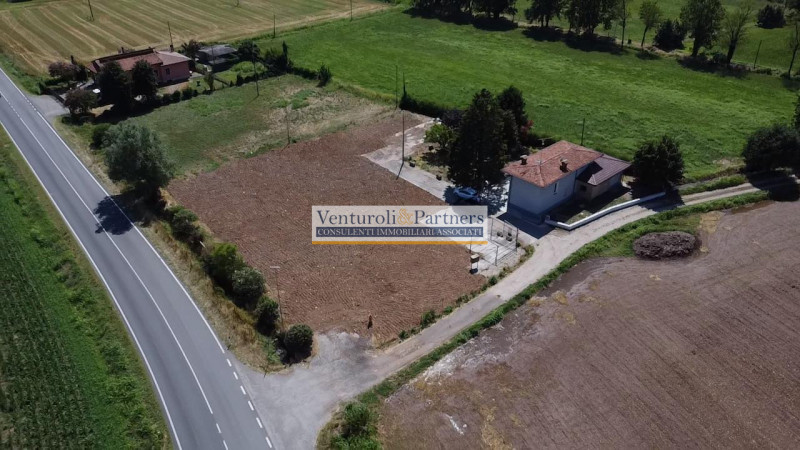 Terreno in vendita di 1100 mq Image 3