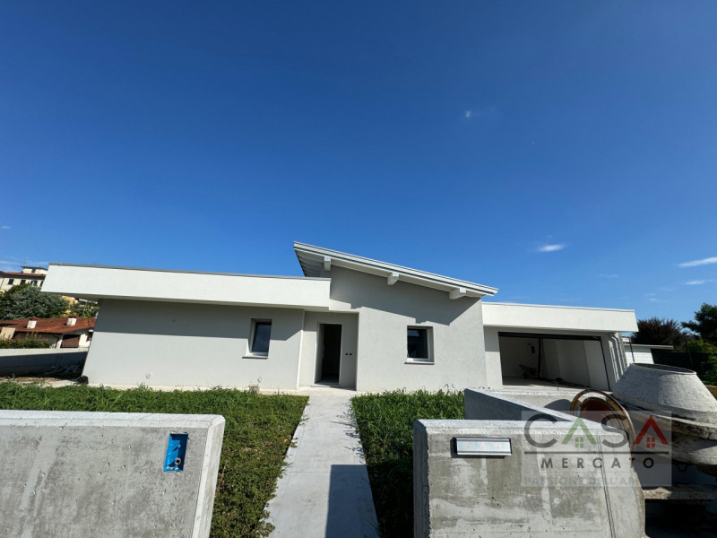 Villa in vendita di 163 mq Thumbnail
