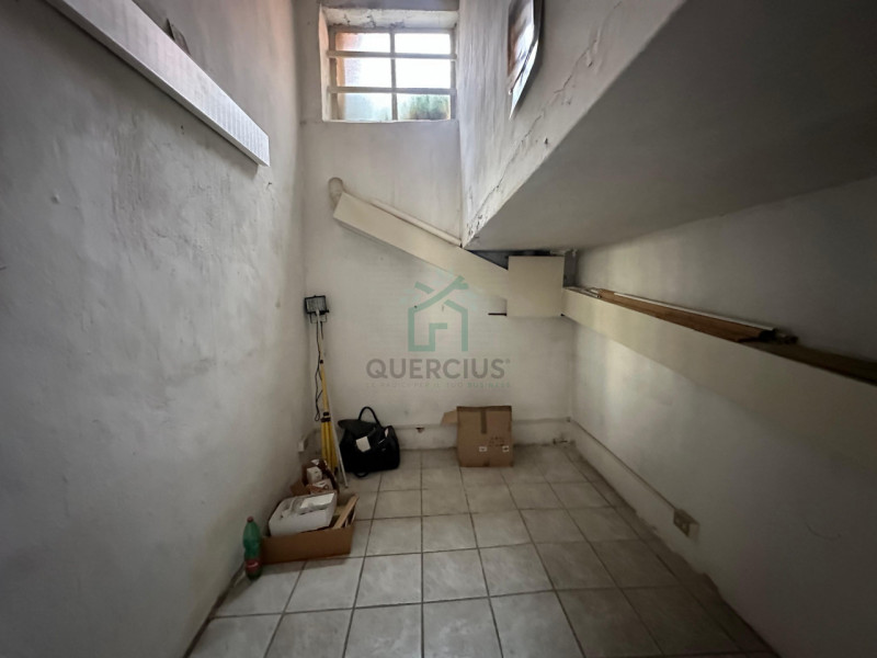 Magazzino in vendita Image 2