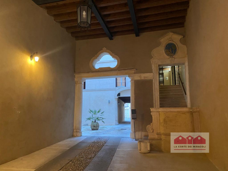 Appartamento in vendita di 210 mq Image 9