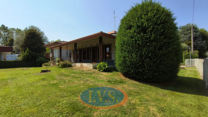 Casa singola in vendita di 250 mq Image 4