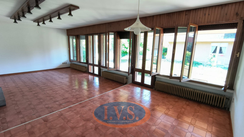 Casa singola in vendita di 250 mq Thumbnail