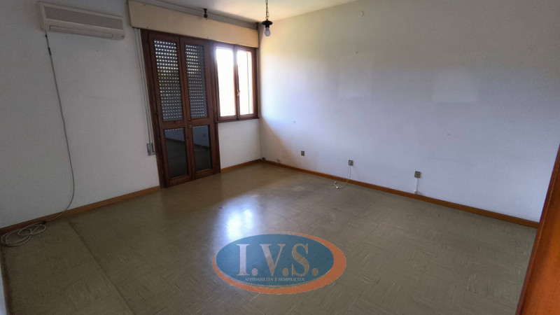 Casa singola in vendita di 250 mq Image 8