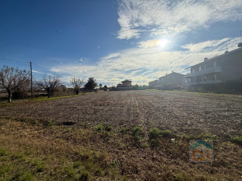 Terreno in vendita di 3400 mq Image 3