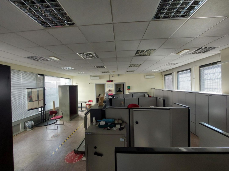 Ufficio in vendita di 130 mq Image 3