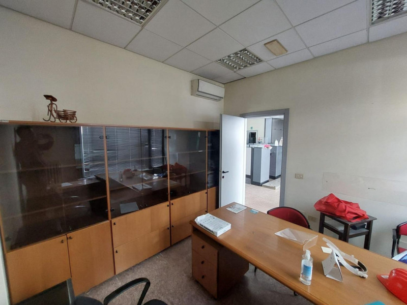 Ufficio in vendita di 130 mq Image 2