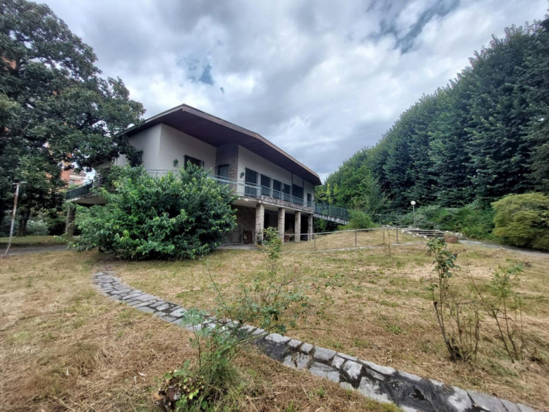 Villa in vendita di 1560 mq Image 8