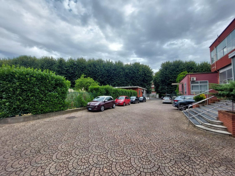 Villa in vendita di 1560 mq Image 4