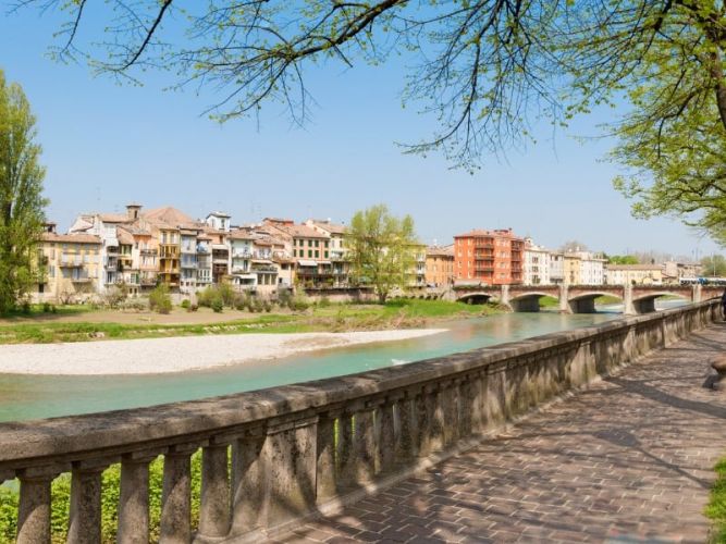 Scorcio case Oltretorrente 02