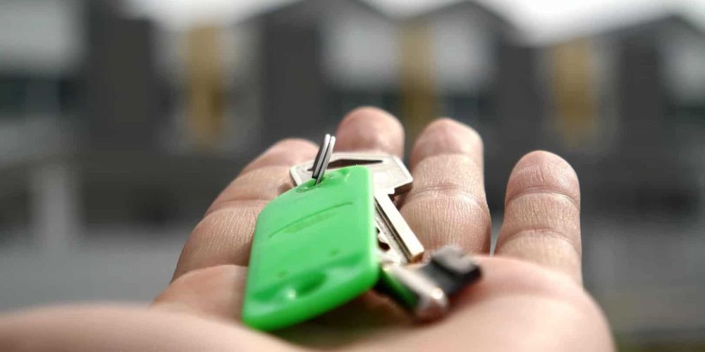 Affittare casa tramite agenzia immobiliare